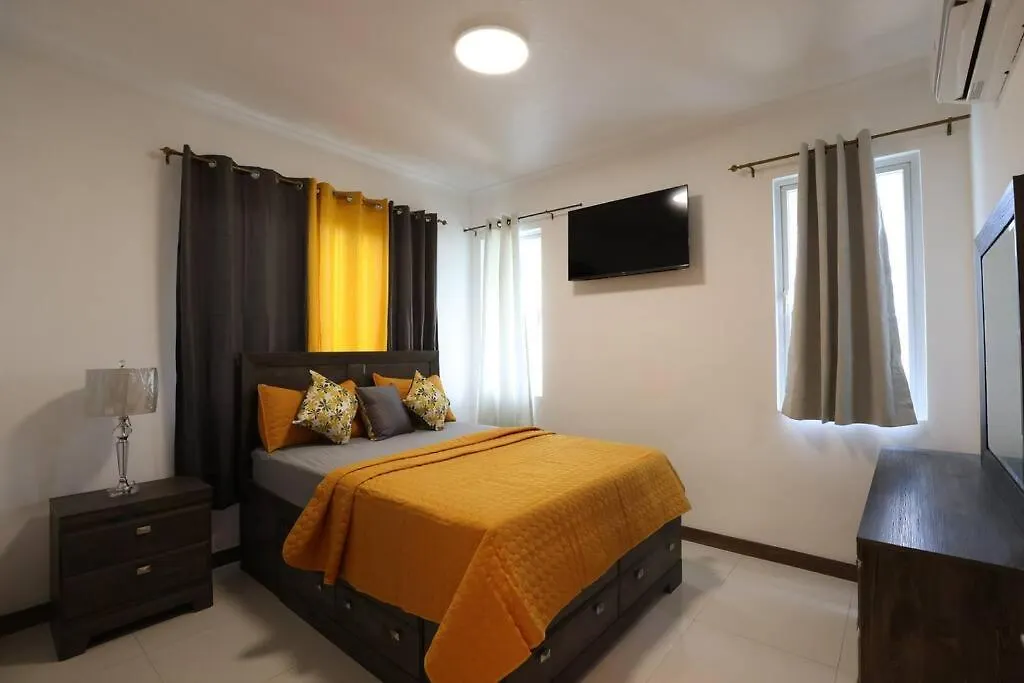 Kensington Gates Luxury Condo Kingston Lejlighed